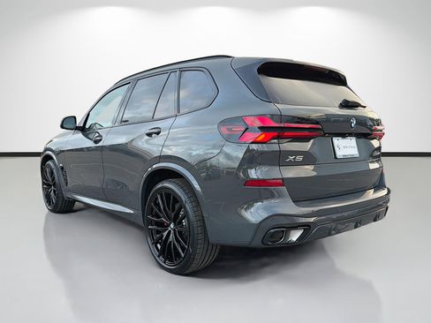 New 2026 BMW X5 xDrive40i w/ M Sport Package image 5