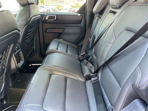 New 2025 Ford Bronco Badlands image 20