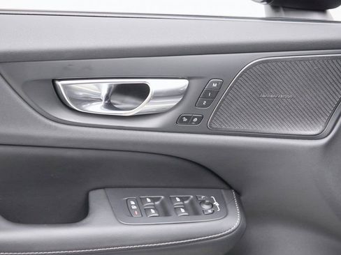 Certified 2024 Volvo V60 B5 Cross Country Ultimate image 12