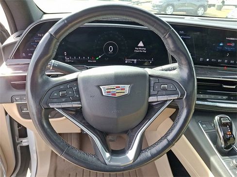 Certified 2022 Cadillac Escalade Premium Luxury w/ Performance Package image 16