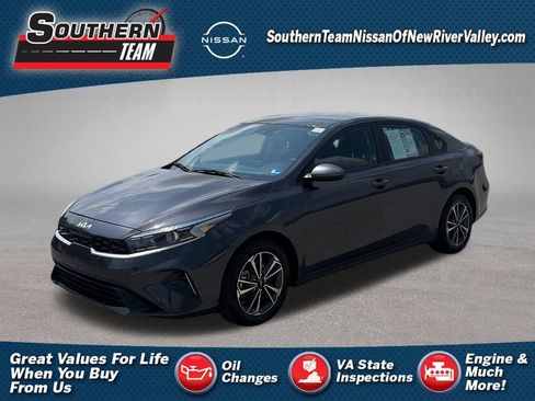 Used 2024 Kia Forte LXS FWD image 1