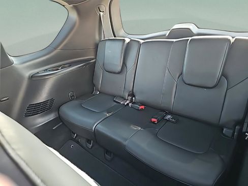 Used 2021 INFINITI QX80 Sensory w/ All-Season Package image 34