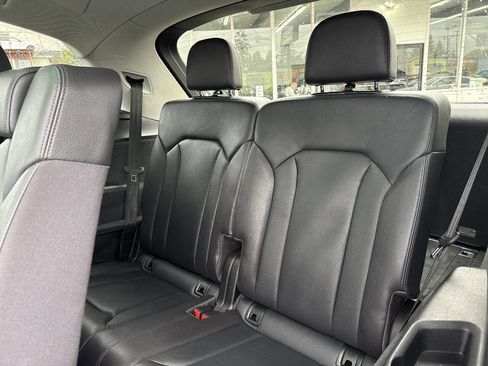 Used 2017 Audi Q7 3.0T Premium Plus image 30