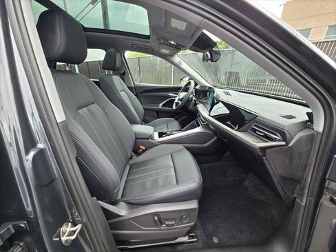 Certified 2025 Audi Q5 Premium Plus w/ Premium Plus AWD/4WD image 11