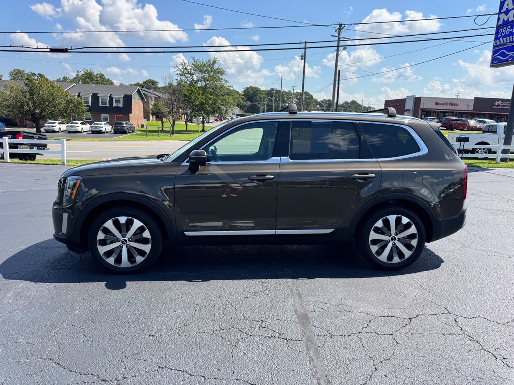 Used 2021 Kia Telluride EX w/ EX Premium Package FWD image 2