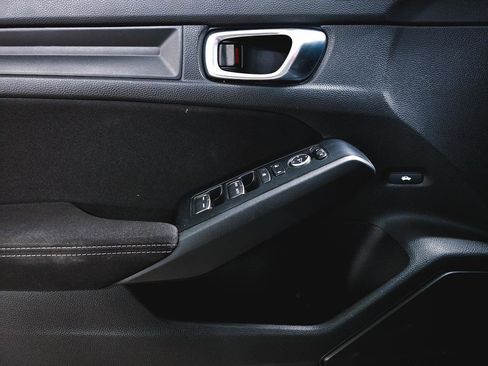 Certified 2023 Honda Civic Sport image 17