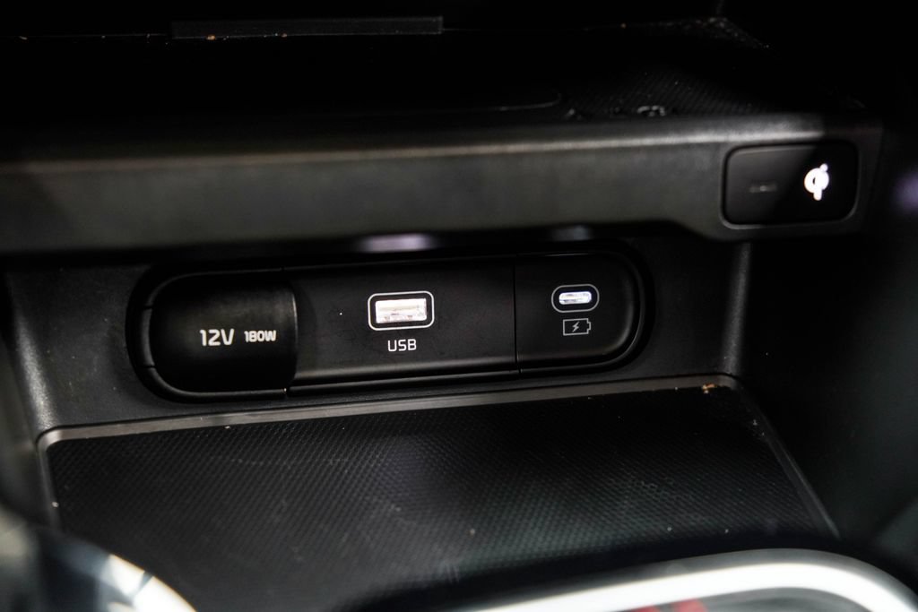 Used 2023 Kia Soul GT-Line w/ GT-Line Technology Package FWD image 30