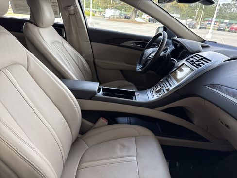 Used 2017 Lincoln MKZ Reserve w/ Climate Package image 33