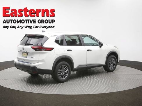 Used 2024 Nissan Rogue S AWD/4WD image 42
