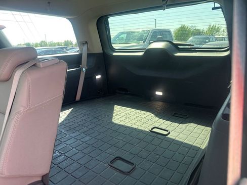 Used 2020 Ford Expedition XLT w/ Equipment Group 202A image 9