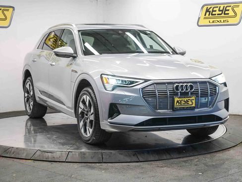 Used 2023 Audi e-tron Premium image 5