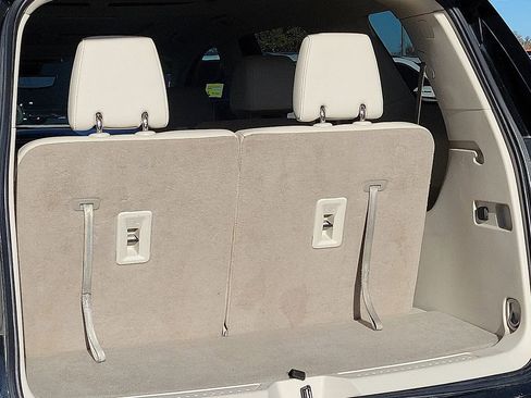 Used 2022 GMC Acadia Denali w/ Black Diamond Edition image 15