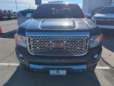 Used 2020 GMC Canyon Denali image 3