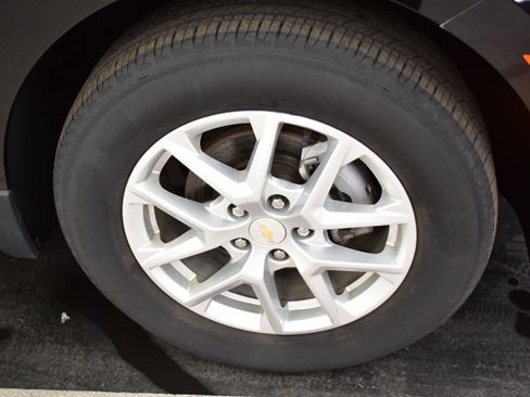 Used 2023 Chevrolet Equinox LS w/ LS Convenience Package image 36