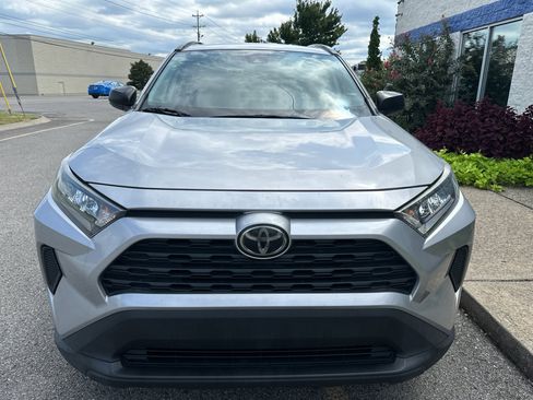 Used 2021 Toyota RAV4 LE FWD image 9