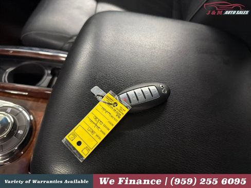 Used 2017 INFINITI QX80 4WD w/ Deluxe Technology Package image 41
