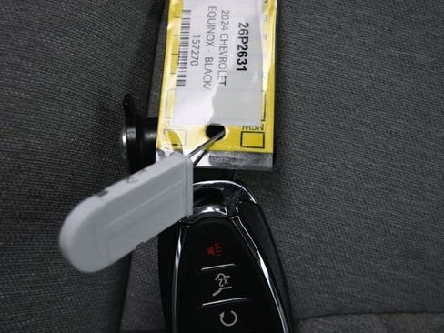 Used 2024 Chevrolet Equinox LT image 22