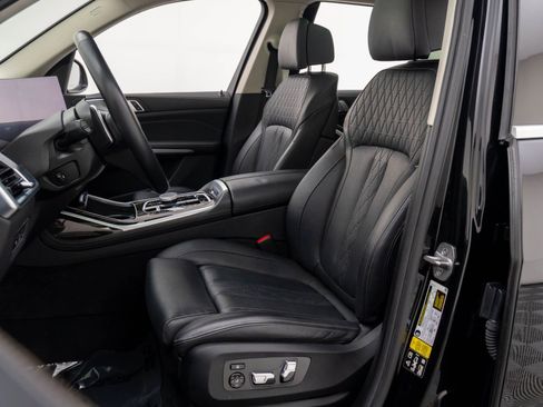 Used 2024 BMW X7 xDrive40i image 15