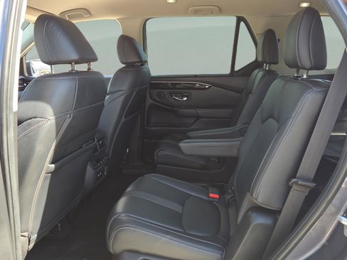 Used 2023 Honda Pilot EX-L image 11