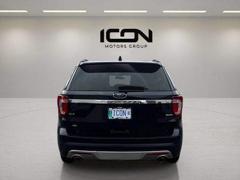 Used 2017 Ford Explorer XLT AWD/4WD image 4