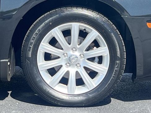 Used 2010 Chrysler Sebring Limited FWD image 26