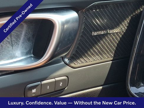 Certified 2023 Volvo XC40 B5 Ultimate w/ Protection Package Premier AWD/4WD image 22