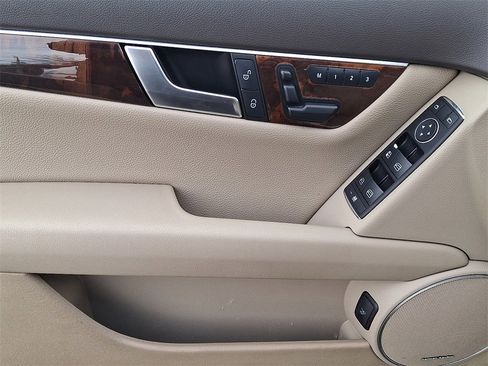 Used 2012 Mercedes-Benz C 300 4MATIC Sedan image 13