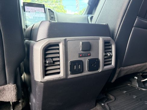Used 2018 Ford F150 Raptor w/ Equipment Group 802A Luxury AWD/4WD image 21