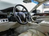 Used 2015 Cadillac Escalade Luxury image 3