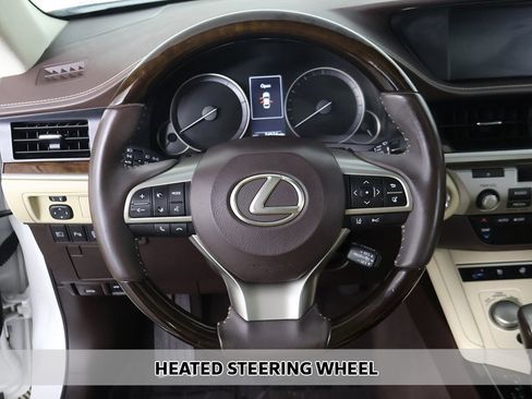 Used 2018 Lexus ES 350 w/ Ultra Luxury Package image 9