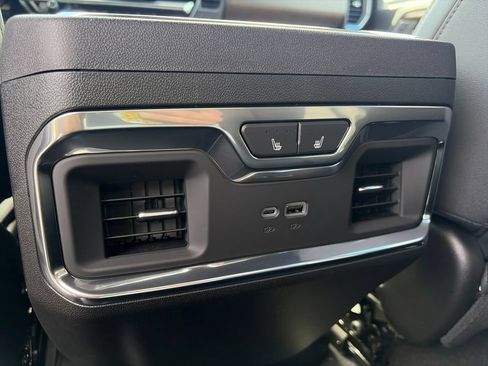 Used 2026 Chevrolet Silverado 2500 High Country AWD/4WD image 10