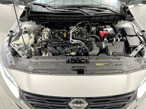 Used 2025 Nissan Altima 2.5 SV FWD image 70