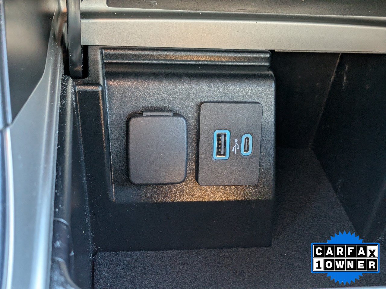 Certified 2023 Ford Explorer XLT w/ Equipment Group 202A AWD/4WD image 26