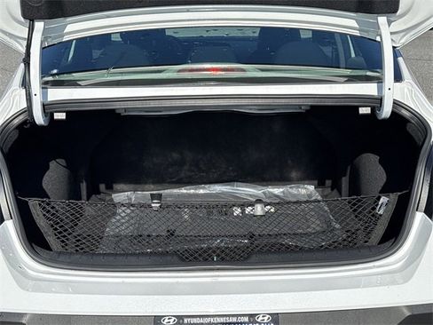 New 2026 Hyundai Elantra Blue image 18