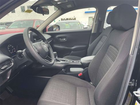 Certified 2023 Honda HR-V LX image 13