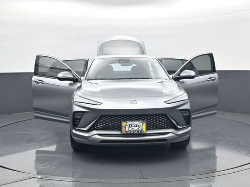 Used 2025 Buick Envista Avenir FWD image 31