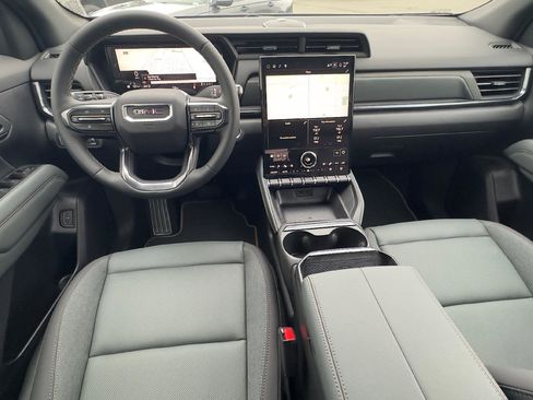 New 2026 GMC Terrain AT4 w/ Convenience Package III image 9