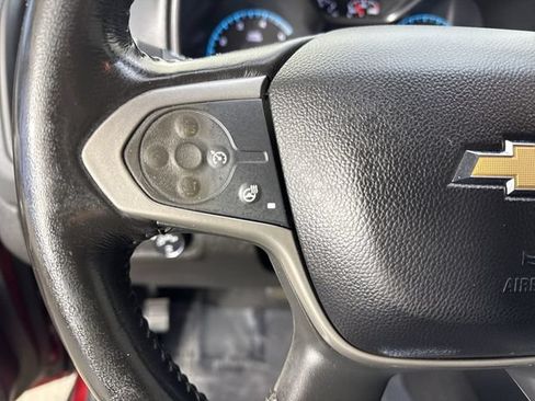 Used 2019 Chevrolet Colorado Z71 AWD/4WD image 13