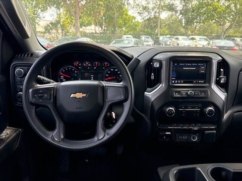 Used 2021 Chevrolet Silverado 1500 Custom AWD/4WD image 25