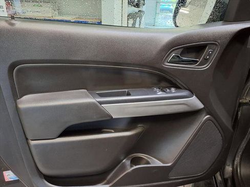 Used 2016 Chevrolet Colorado LT AWD/4WD image 13