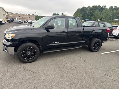 Used 2011 Toyota Tundra 4x4 Double Cab w/ Tow Pkg image 1