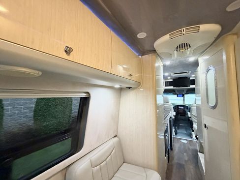 Used 2012 Mercedes-Benz Sprinter 3500 image 73