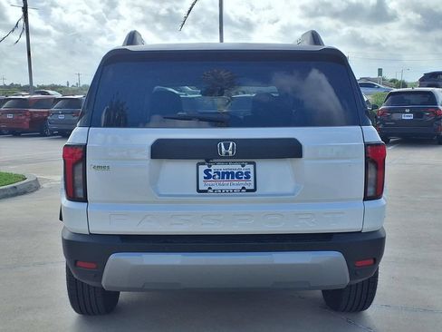 Used 2026 Honda Passport RTL image 6