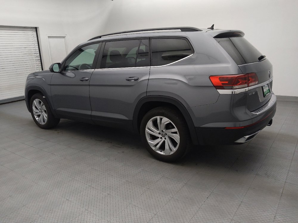 Used 2023 Volkswagen Atlas SE w/ Panoramic Sunroof Package FWD image 3
