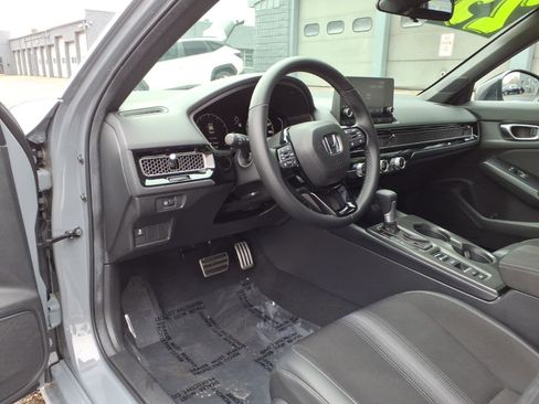 Used 2025 Honda Civic Sport image 11
