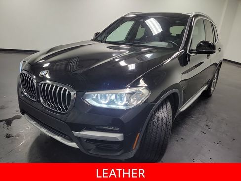 Used 2021 BMW X3 xDrive30e w/ Convenience Package AWD/4WD image 4