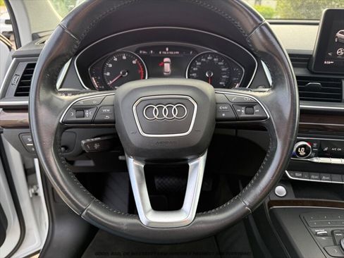 Used 2019 Audi Q5 2.0T Premium AWD/4WD image 26