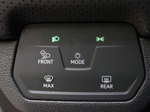 Used 2026 Volkswagen Atlas SE AWD/4WD image 11