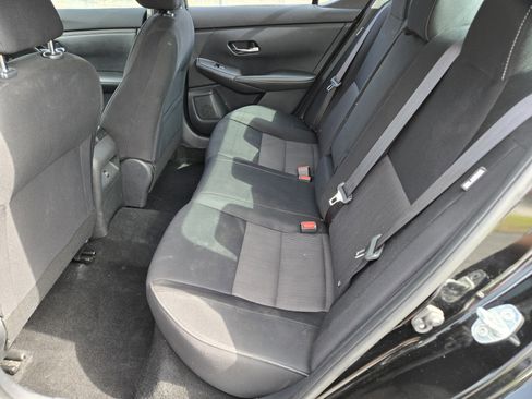 Used 2020 Nissan Sentra SV FWD image 17
