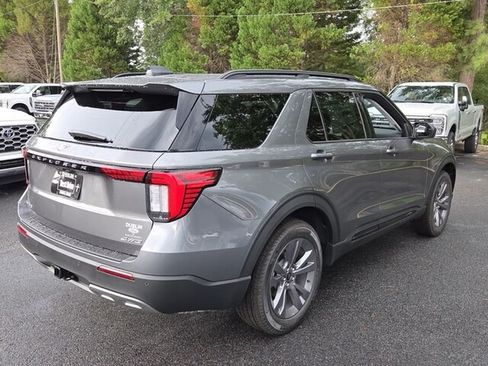 New 2026 Ford Explorer Active w/ Active Comfort Package AWD/4WD image 14